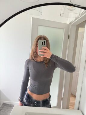 Hollister long sleeve !!